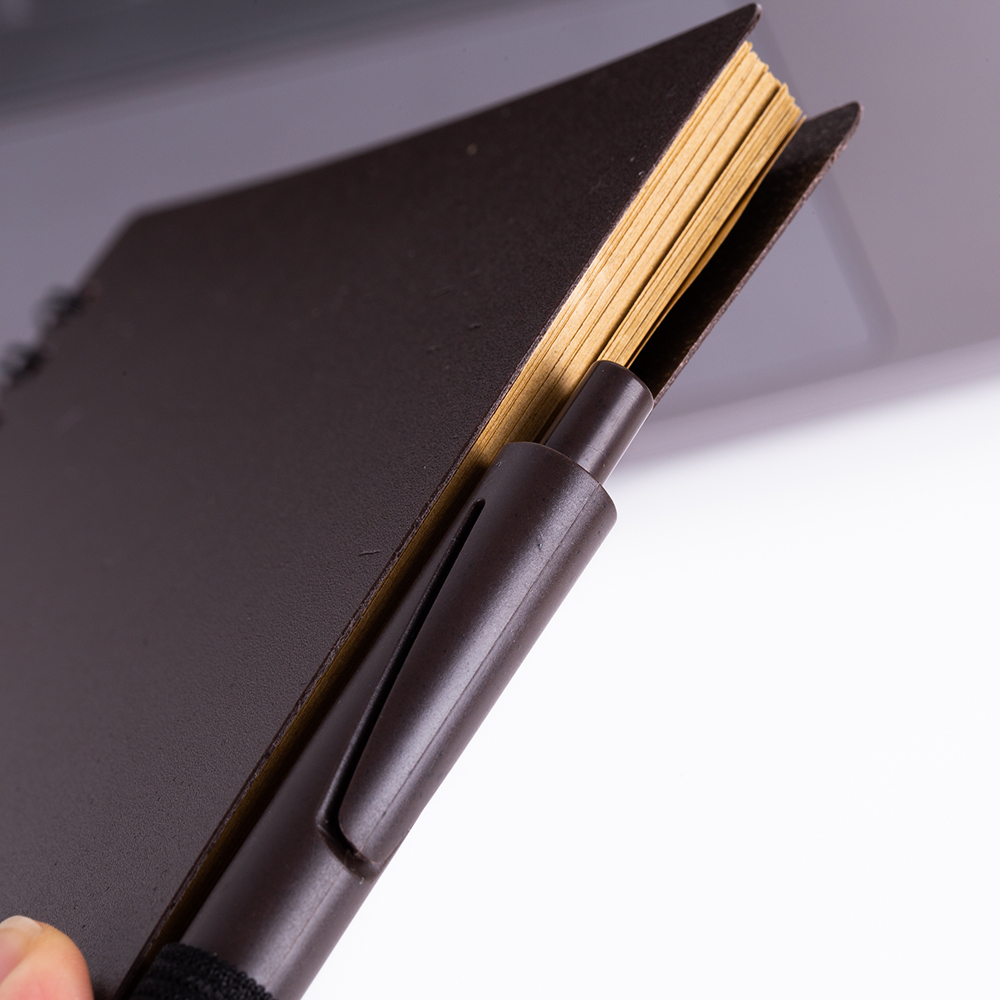 Caderno personalizado com capa produzida com grãos de café Caderno personalizado com capa produzida com grãos de café