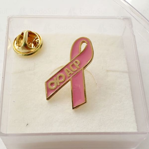 Pin em Metal Recortado